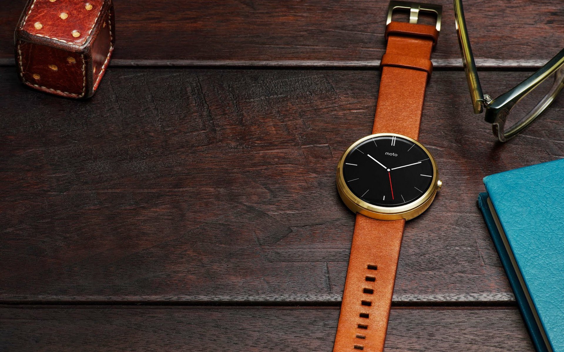 motorola moto 360 smart watch salut-technologie
