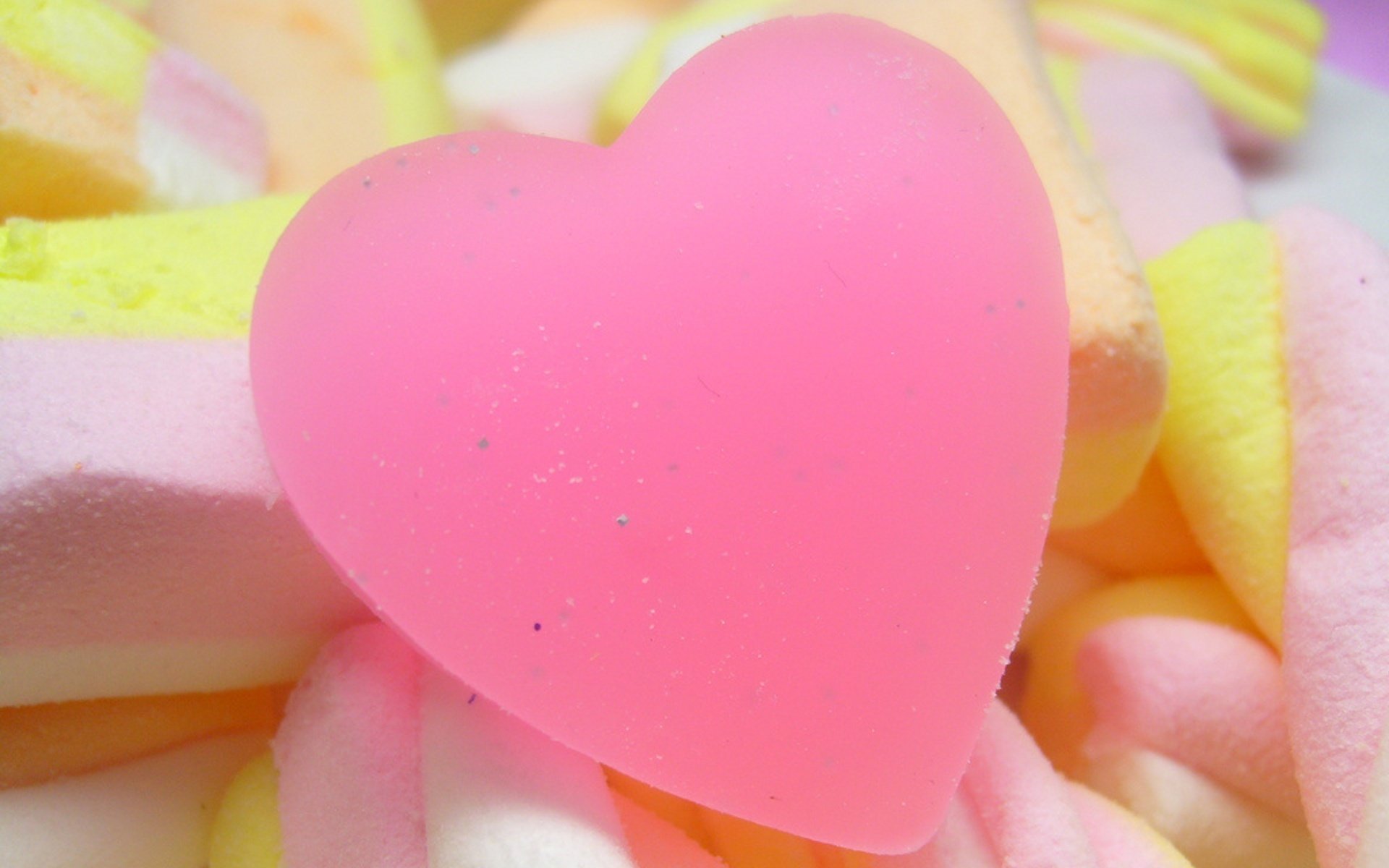 coeur obemny couleur rose bonbons
