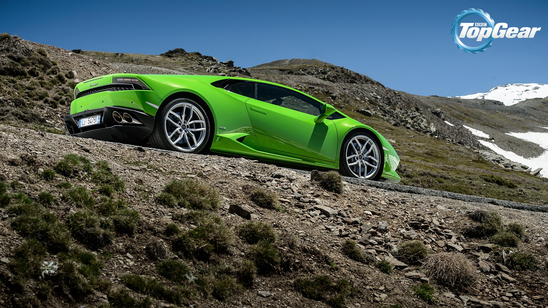 lamborghini uracan lp610-4 supercar arrière vert route de montagne top gear