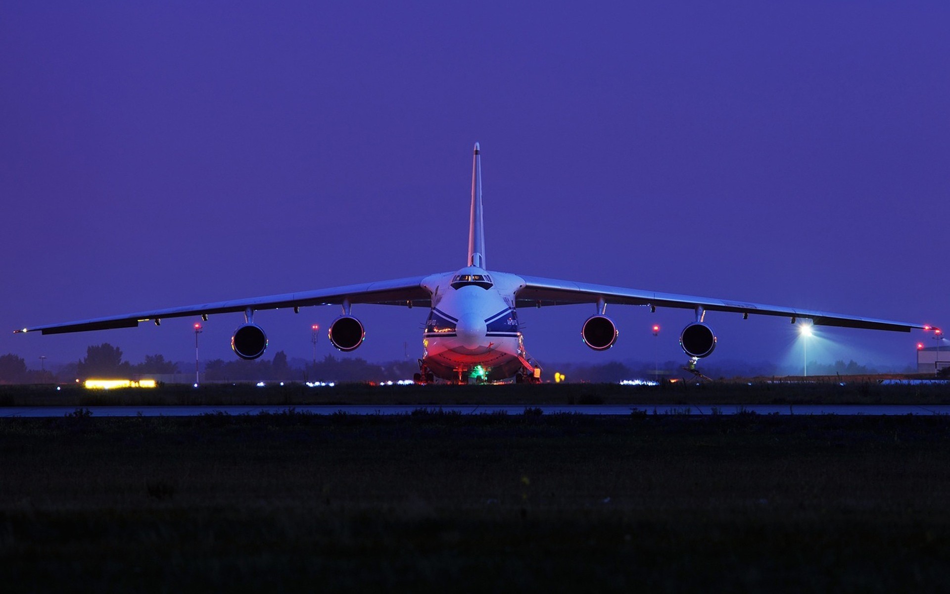 ruslan avion bleu