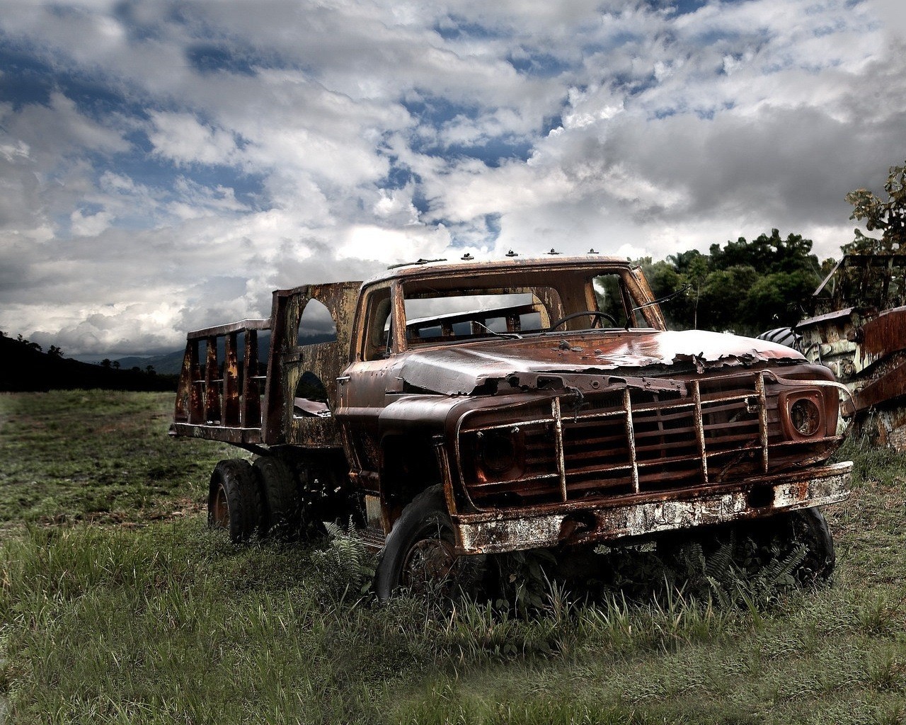 tristesse vieillesse voitures camions