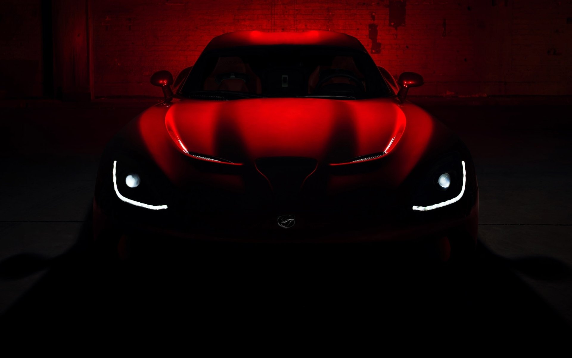 esquiver srt viper gts dodge viper supercar avant rouge phares capot toit obscurité pénombre