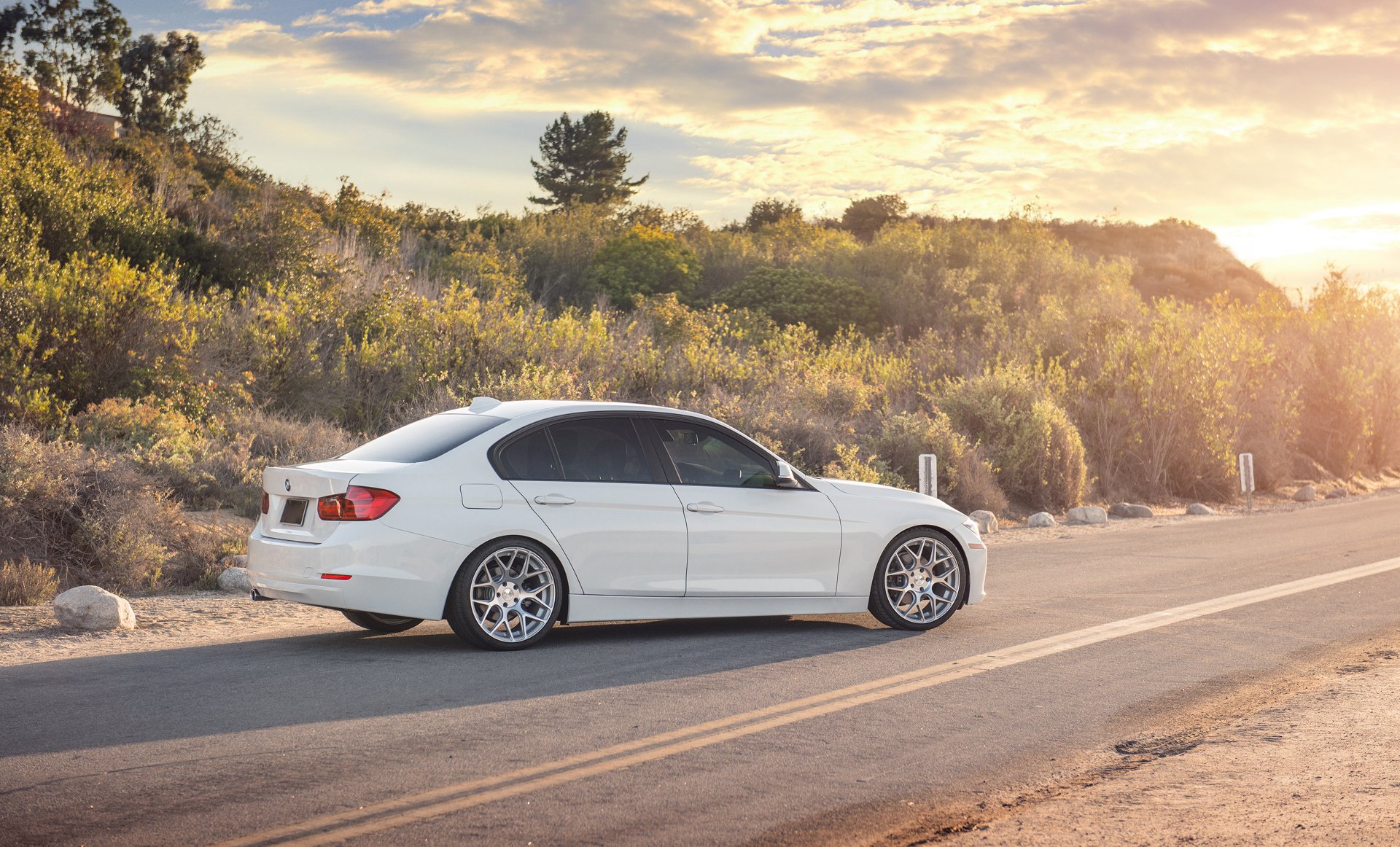 bmw série 3 berline 328i blanc