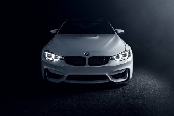 Avant BMW blanc couleur