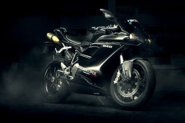 Noir sport tuning moto