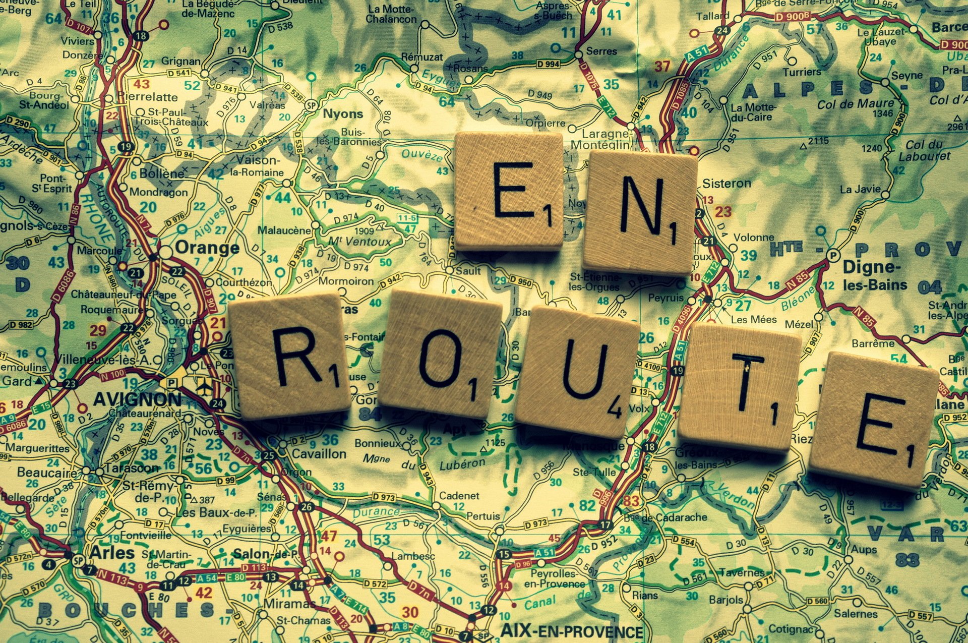 carte mot sur le chemin