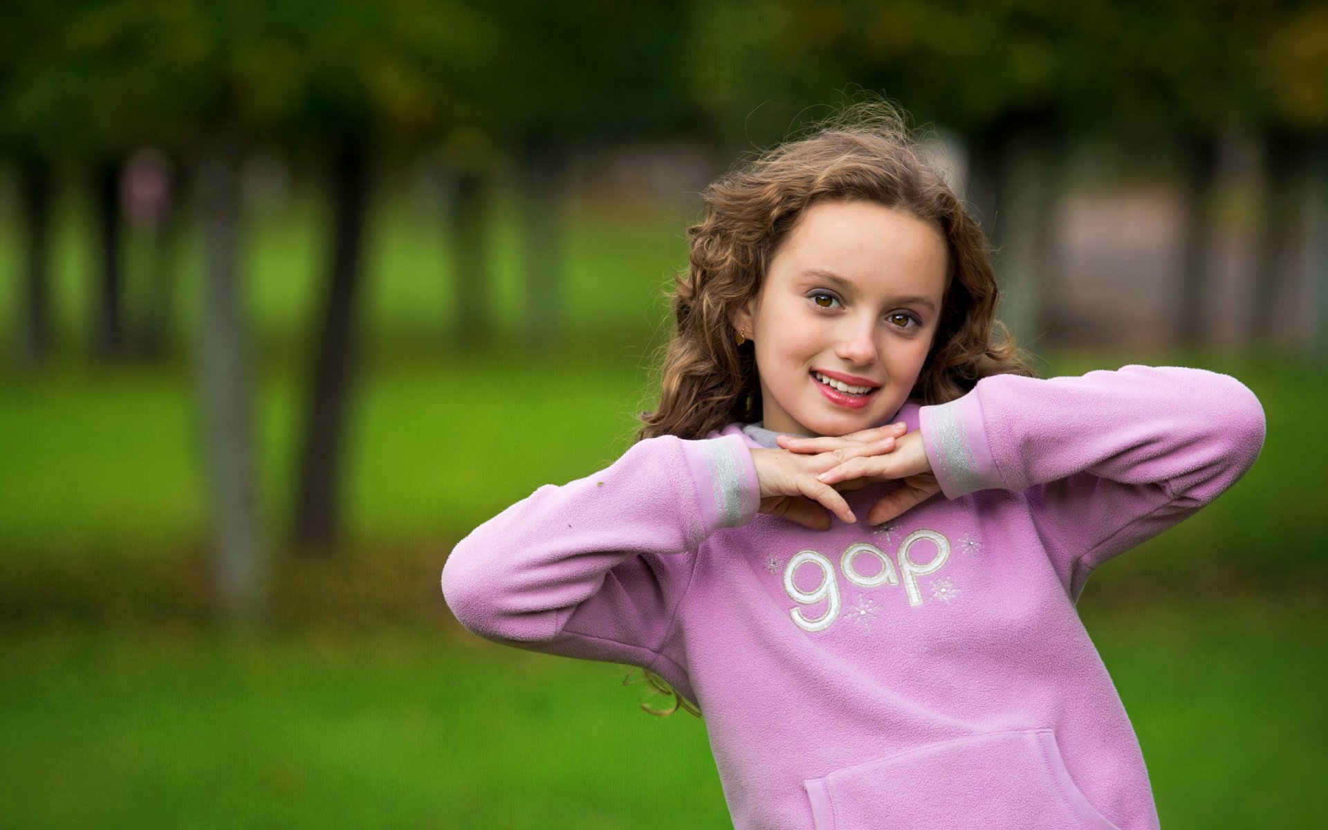 jeune fille portrait fond humeur