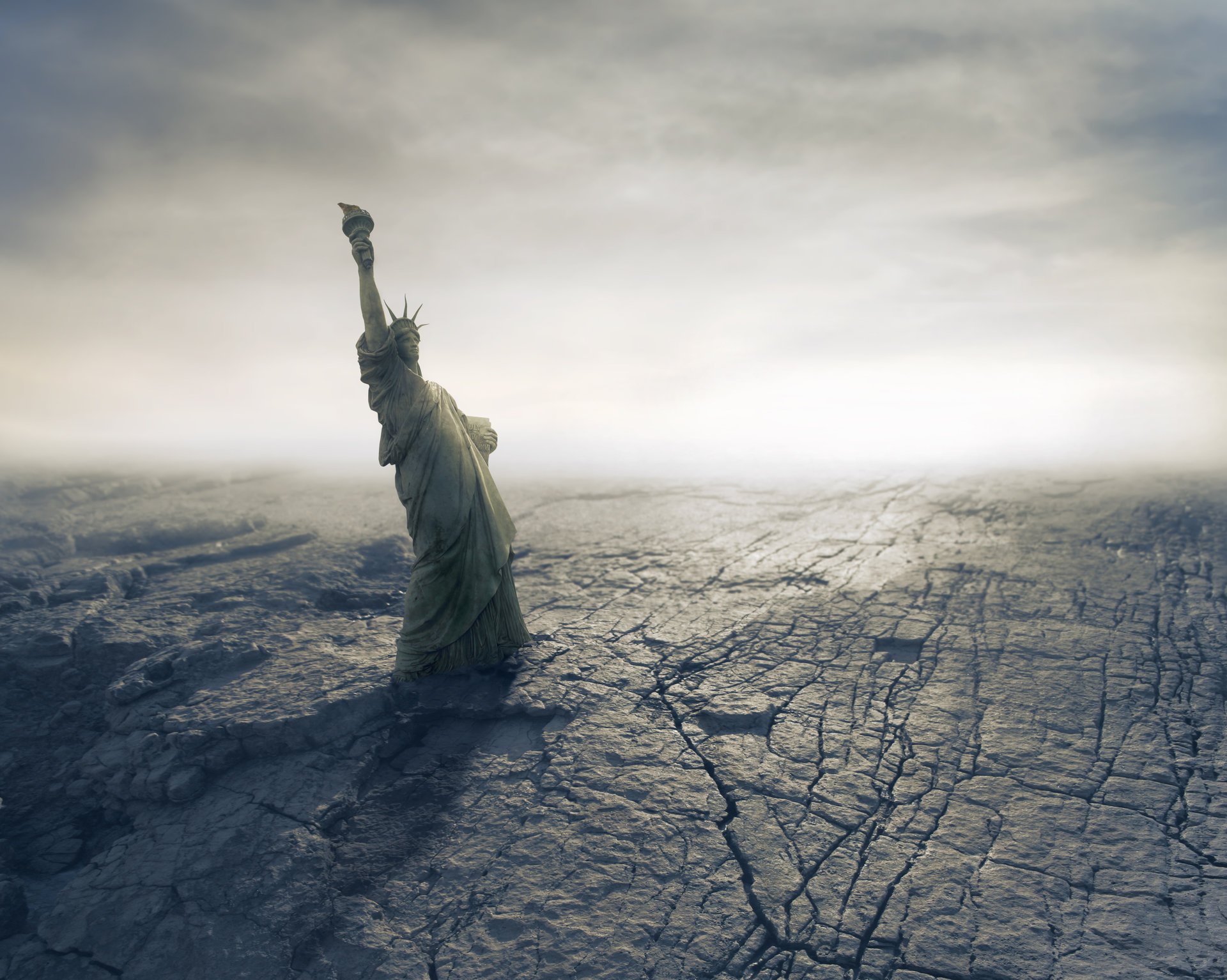apocalypse armageddon catastrophe statue de la liberté américain désert sec crack catastrophe fantastique