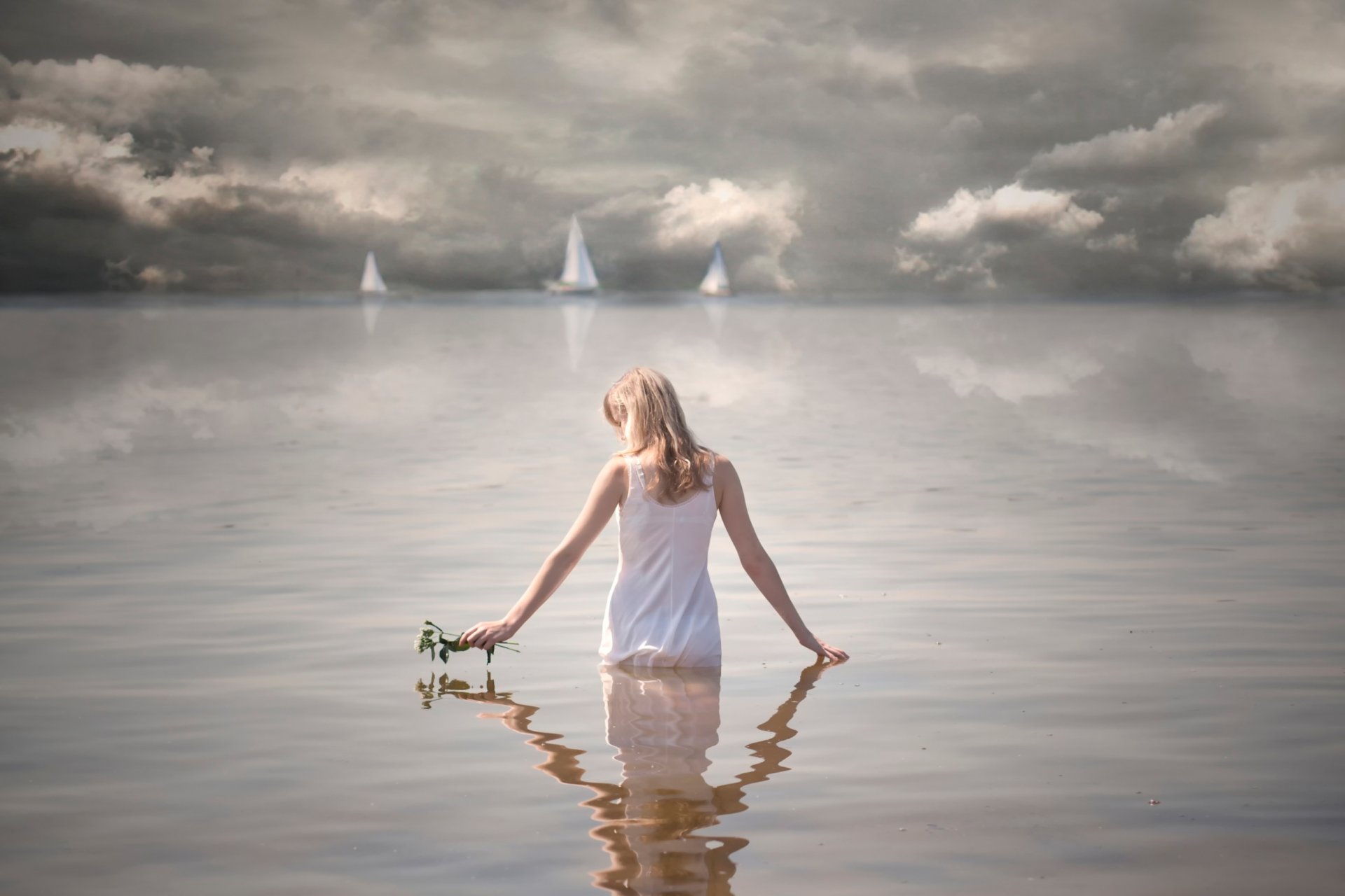 fille dans l eau voiles fleurs
