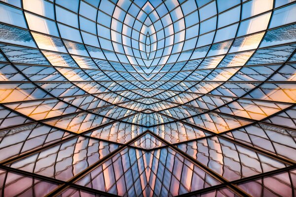 Vitrail avec des lignes multicolores