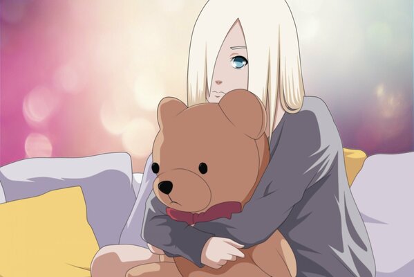 Blonde Babe étreindre ours en peluche