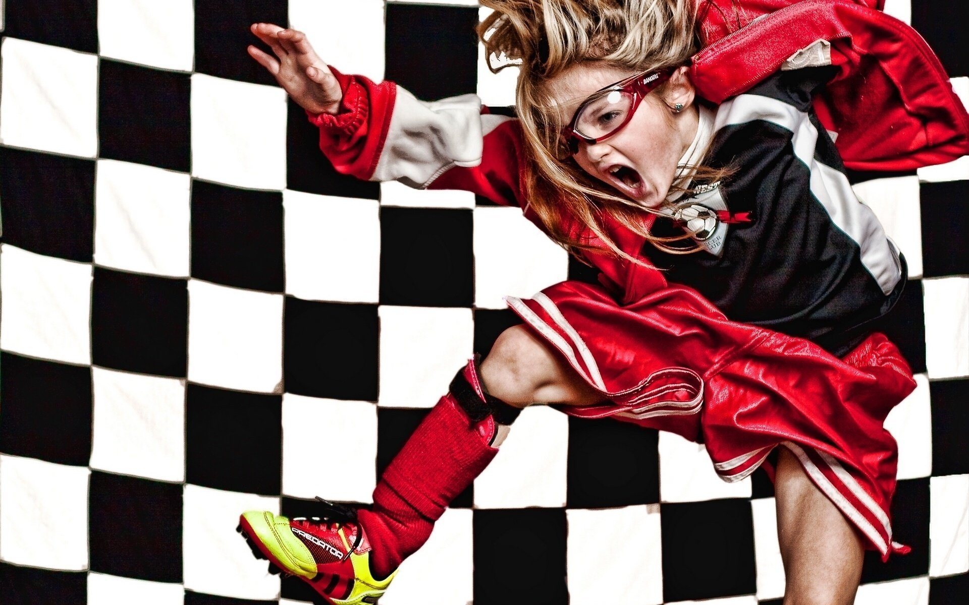 footballeuse fille lunettes