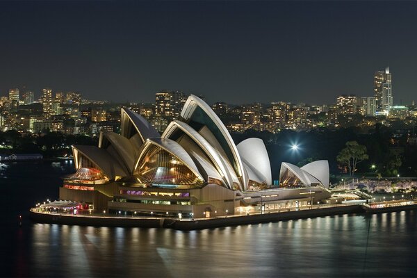 L Opéra des vêpres en Australie est magnifique