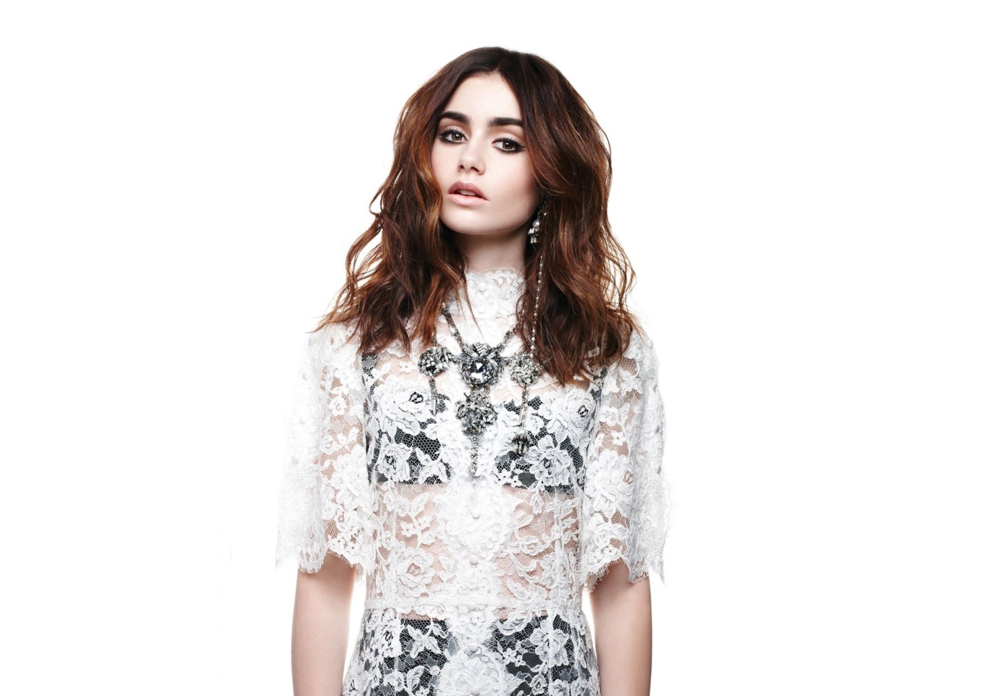 lily collins actrice fond blanc brunette fille