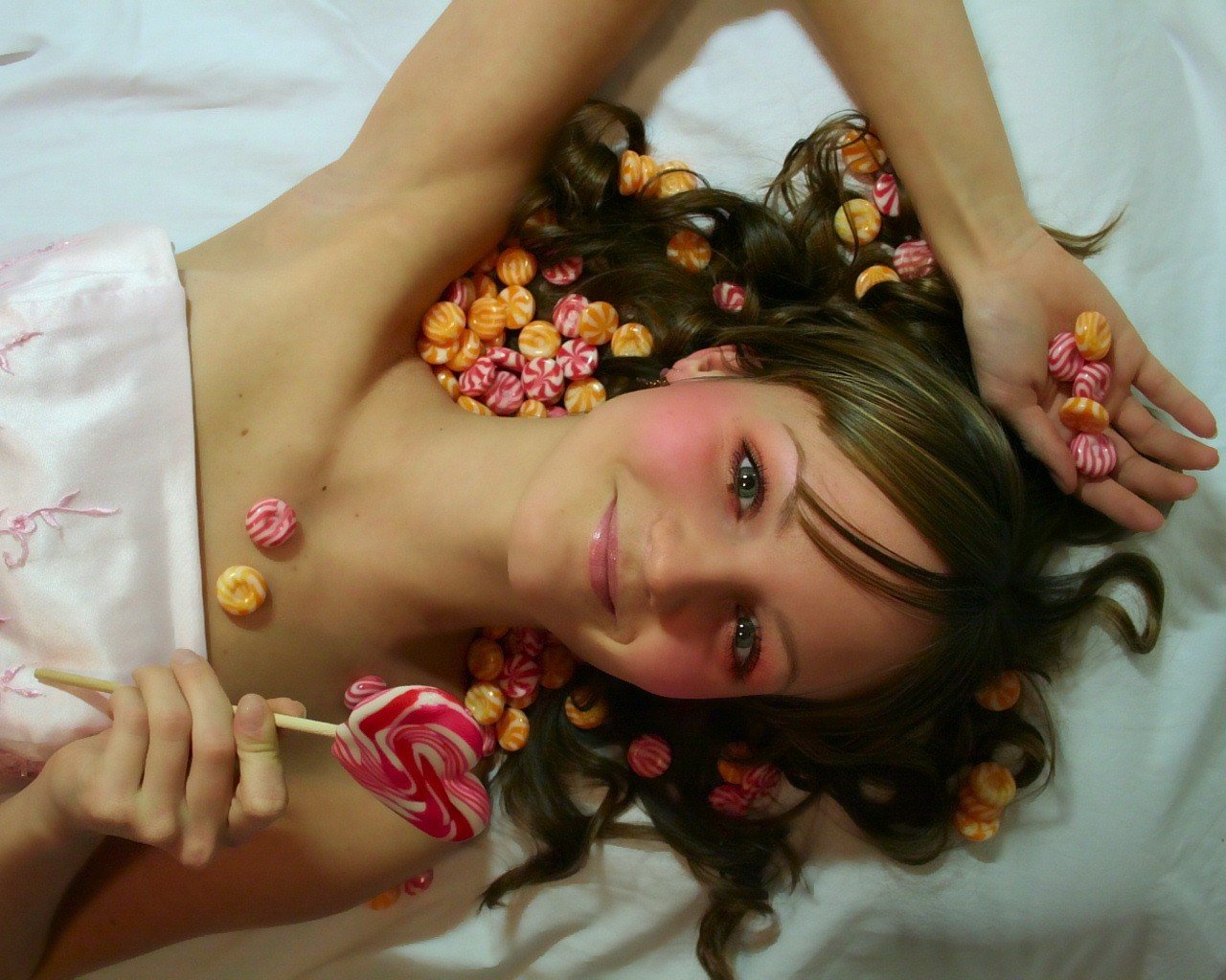 bonbons look blush