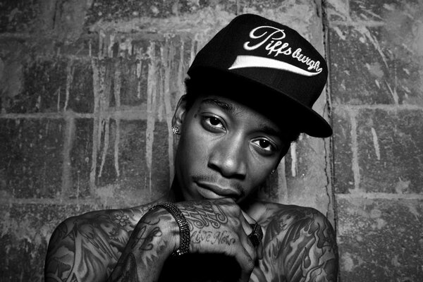 Le rappeur Cameron gibril dans la casquette