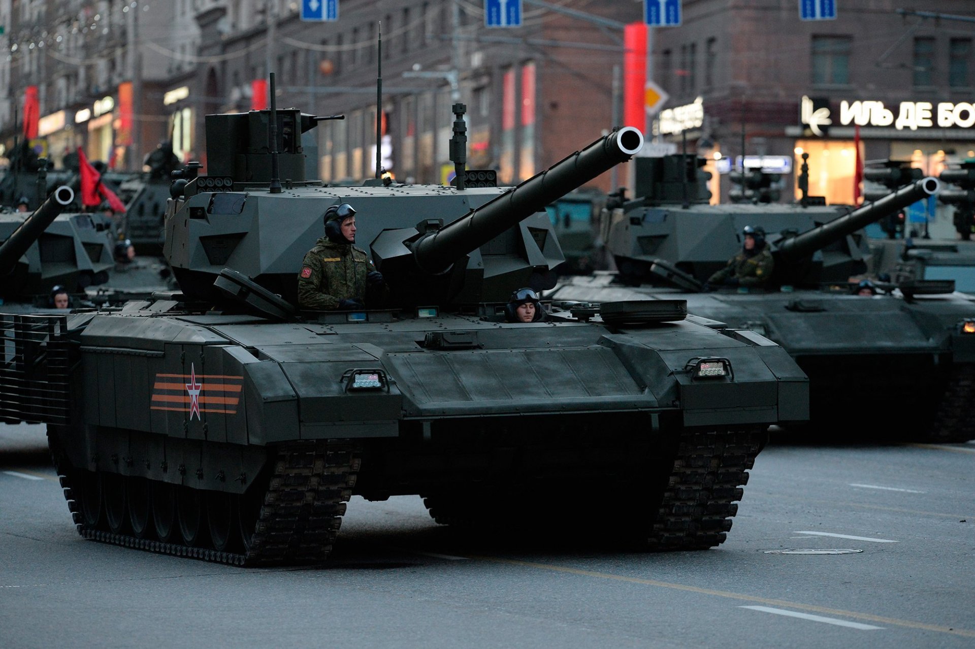 char armata t-14 moscou répétition défilé