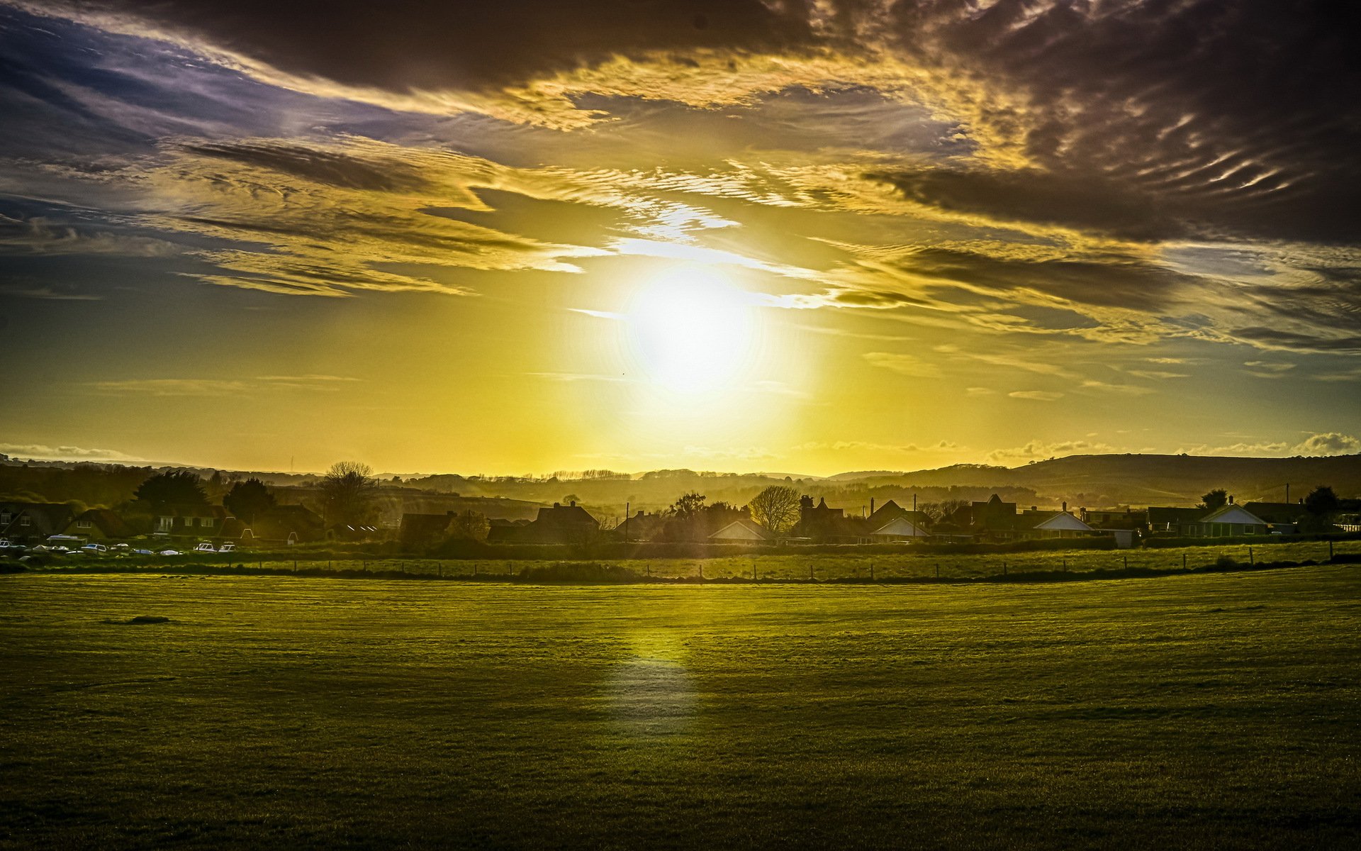 coucher de soleil champ paysage