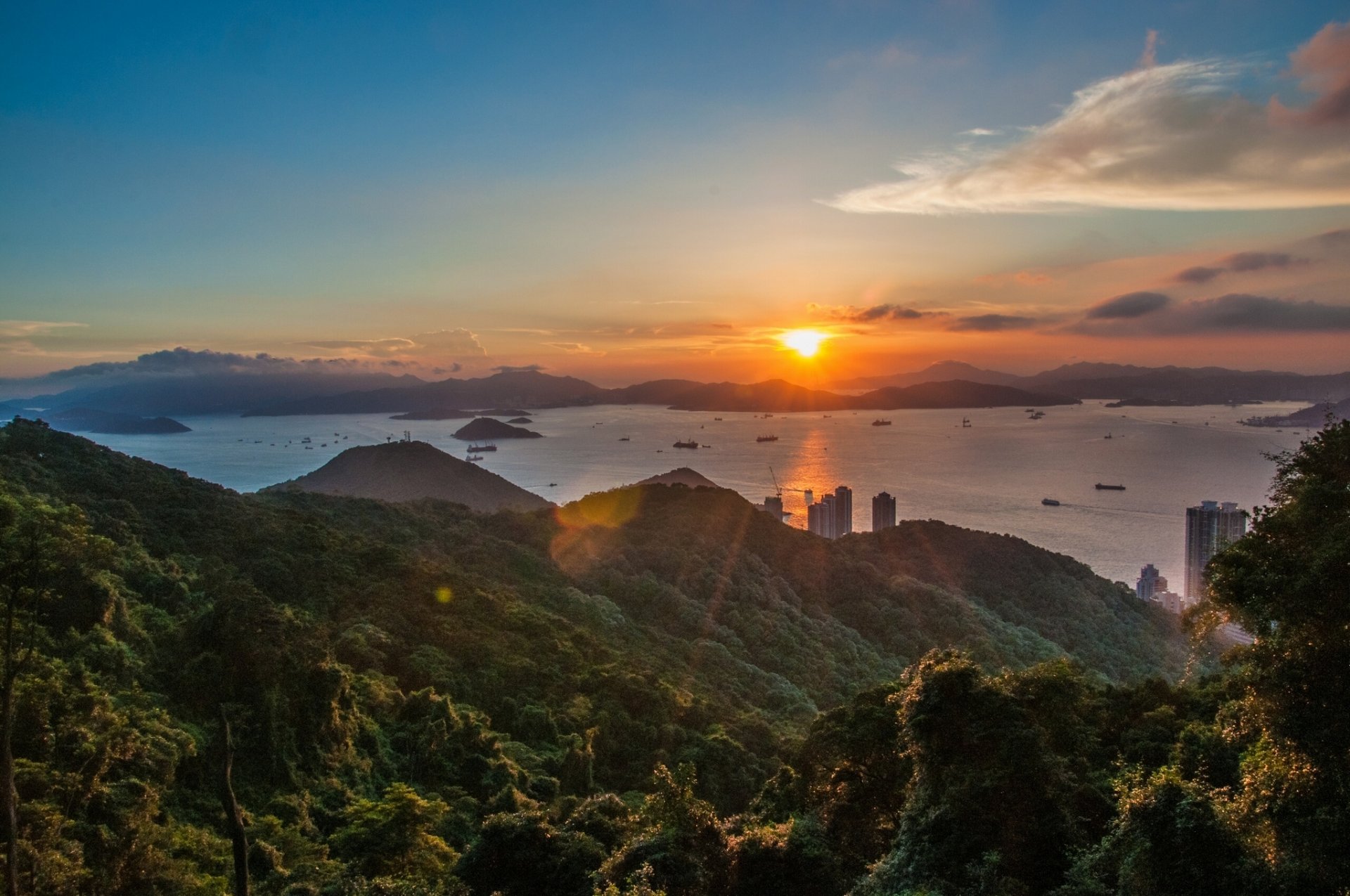 qianshuiwan hong kong baie de ripals coucher de soleil panorama collines îlots