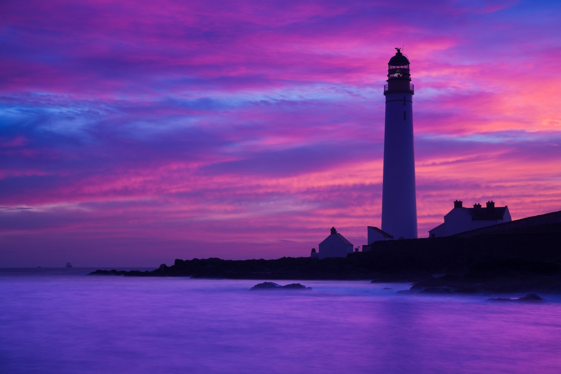 phare aube crépuscule océan pierres roches