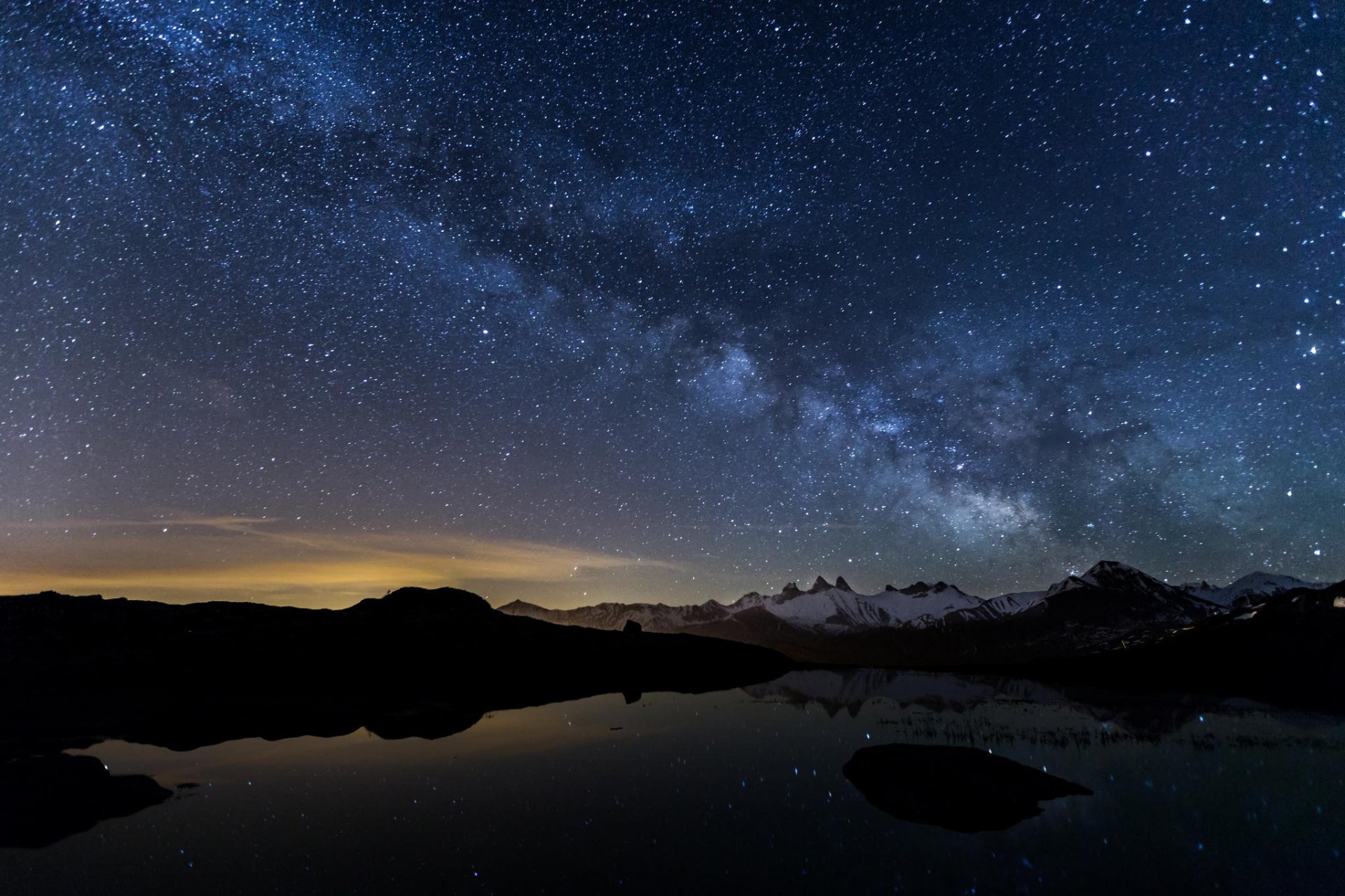 paysage lac montagnes neige nuit ciel voie lactée étoiles